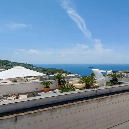 Sea View Terrace Sunset-private Parking Holiday home *